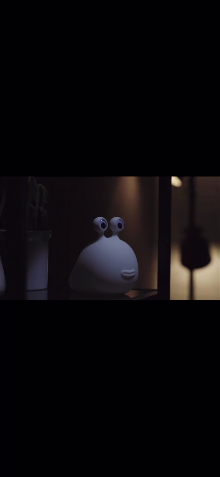 Slug Light – Tap-Activated Soft Glow Night Lamp for Desk or Shelf Decor